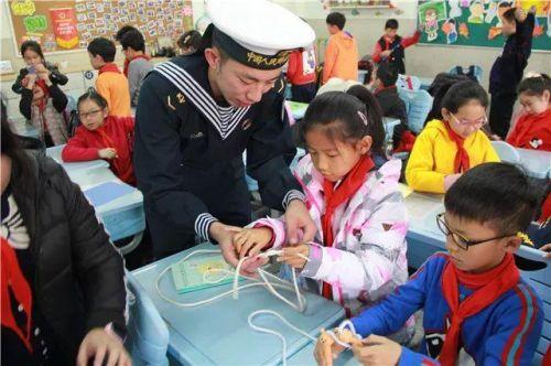最新海軍電視劇，展現(xiàn)英勇海軍風(fēng)采，引領(lǐng)觀眾領(lǐng)略海洋魅力