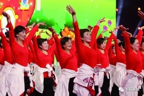 最新紅歌廣場舞變隊形，舞動時代的文化魅力